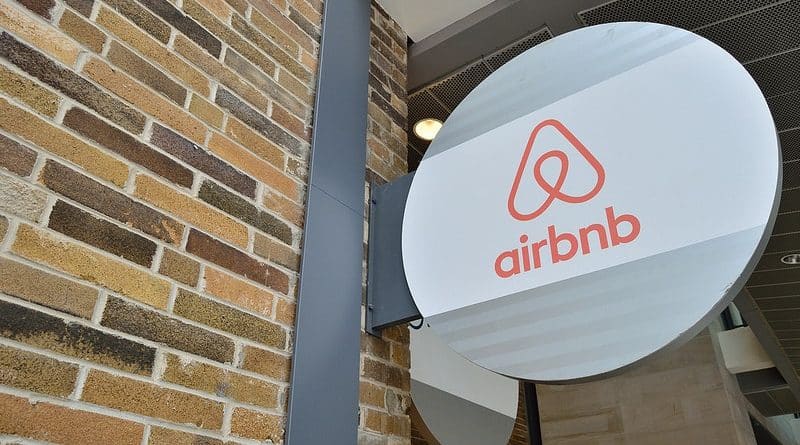 Airbnb offers to legalize the rent for up to 30 days, when the landlord is away