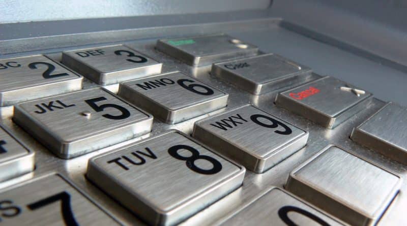 Skimmers attack: how to avoid becoming a victim of fraud with ATMs