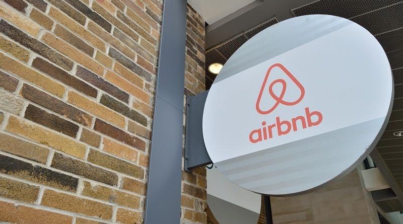 «Hot line» receives signals on illegal Airbnb rentals