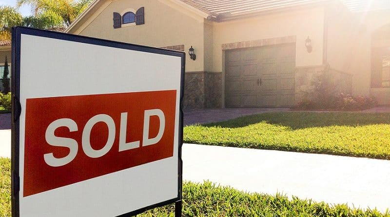 Most Americans believe that it’s time to sell the house