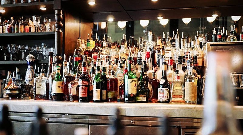 The Chicago bar with the scandalous dress code may lose liquor license