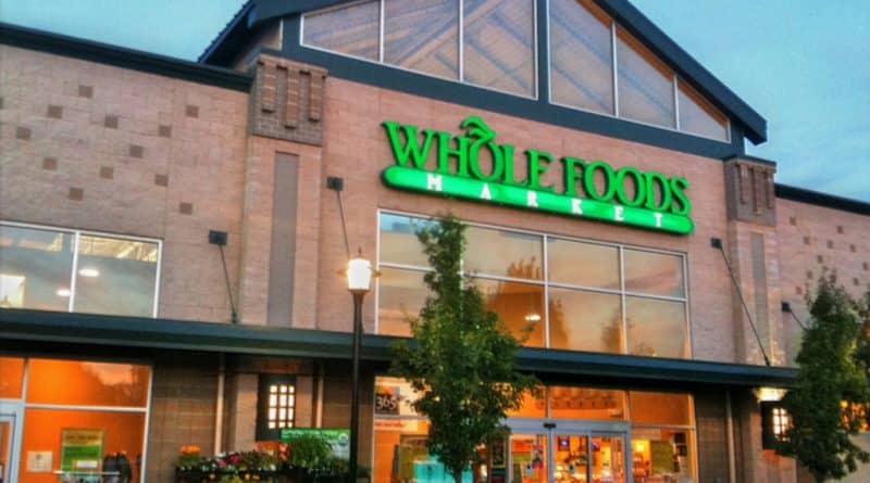 Amazon buys supermarket chain Whole Foods for $ 13 billion