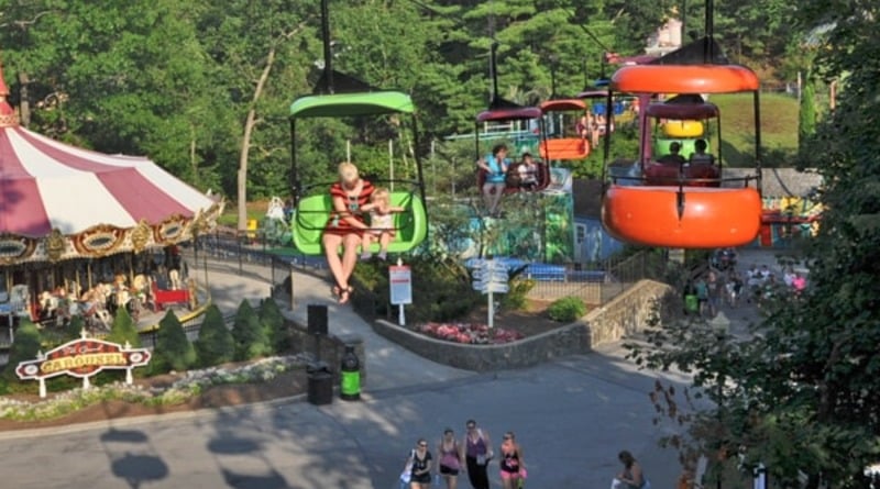 The girl fell from the cabin cable car in new York (video)