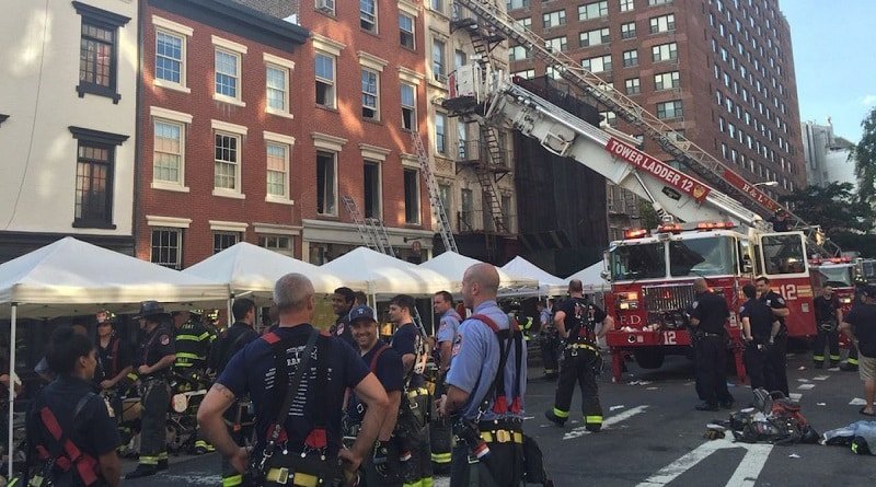 A fire in Manhattan: 8 firefighters injured
