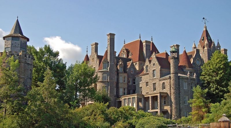 Traveling in USA: Boldt castle, new York