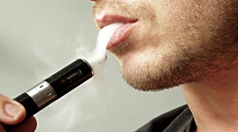 Human rights activists demand to restrict the use of e-cigarettes in new York