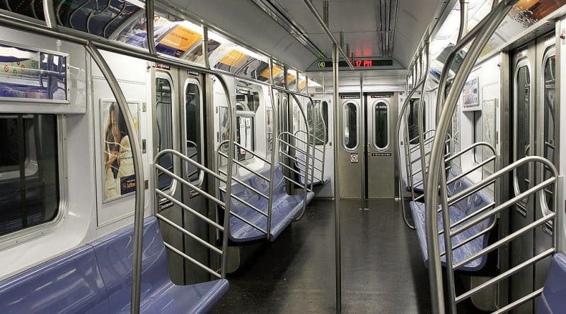 MTA is going to launch a «stand-up» the cars in the subway