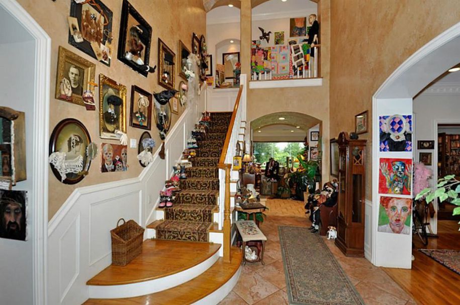 «The lair of the hoarder» on sale for $1.27 million