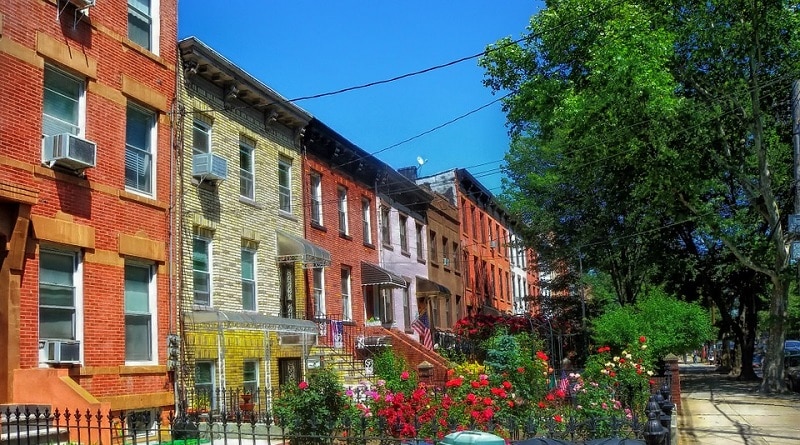 Home prices in Brooklyn and Queens beat records