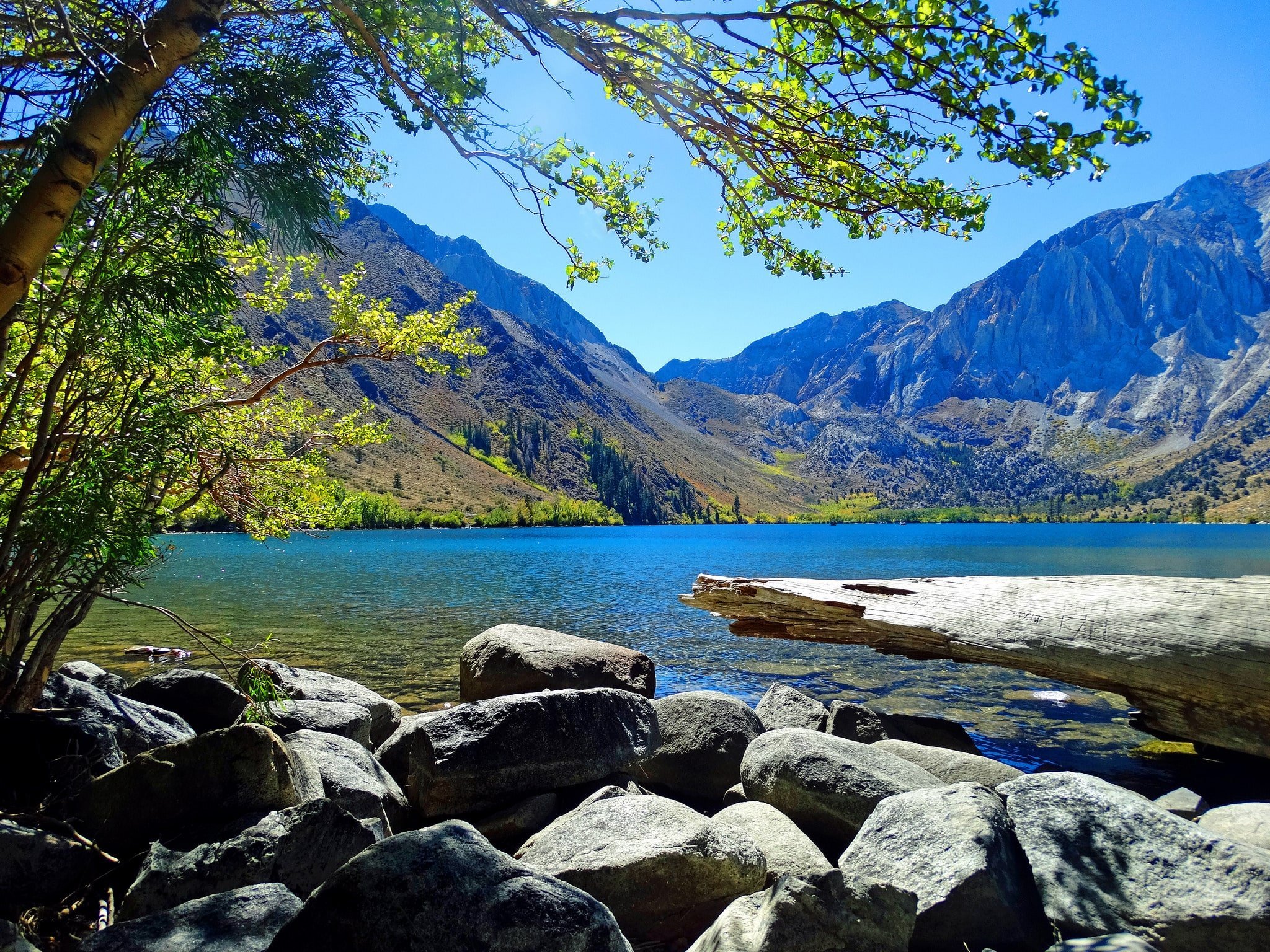 Traveling in USA: lake in the Sierra Nevada
