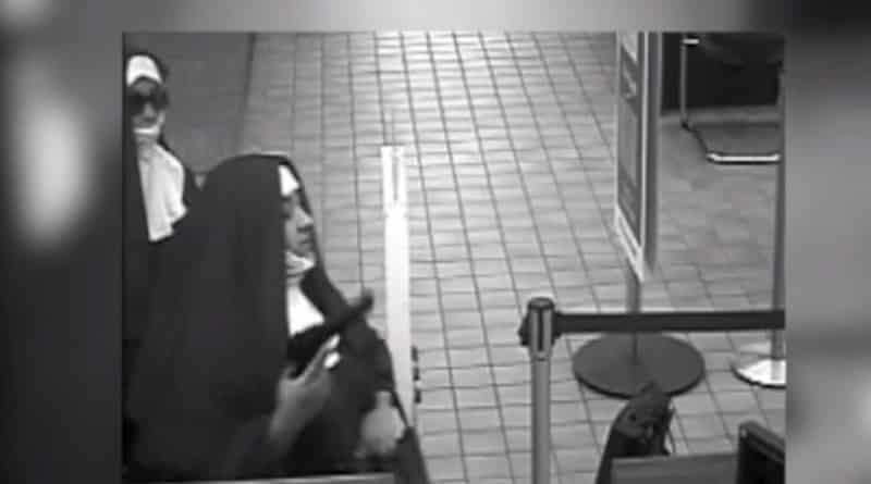 Two women, dressed like nuns, tried to Rob a Bank (photo)