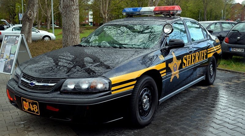 Patrol Sheriff’s car was hit by a 5-year-old girl