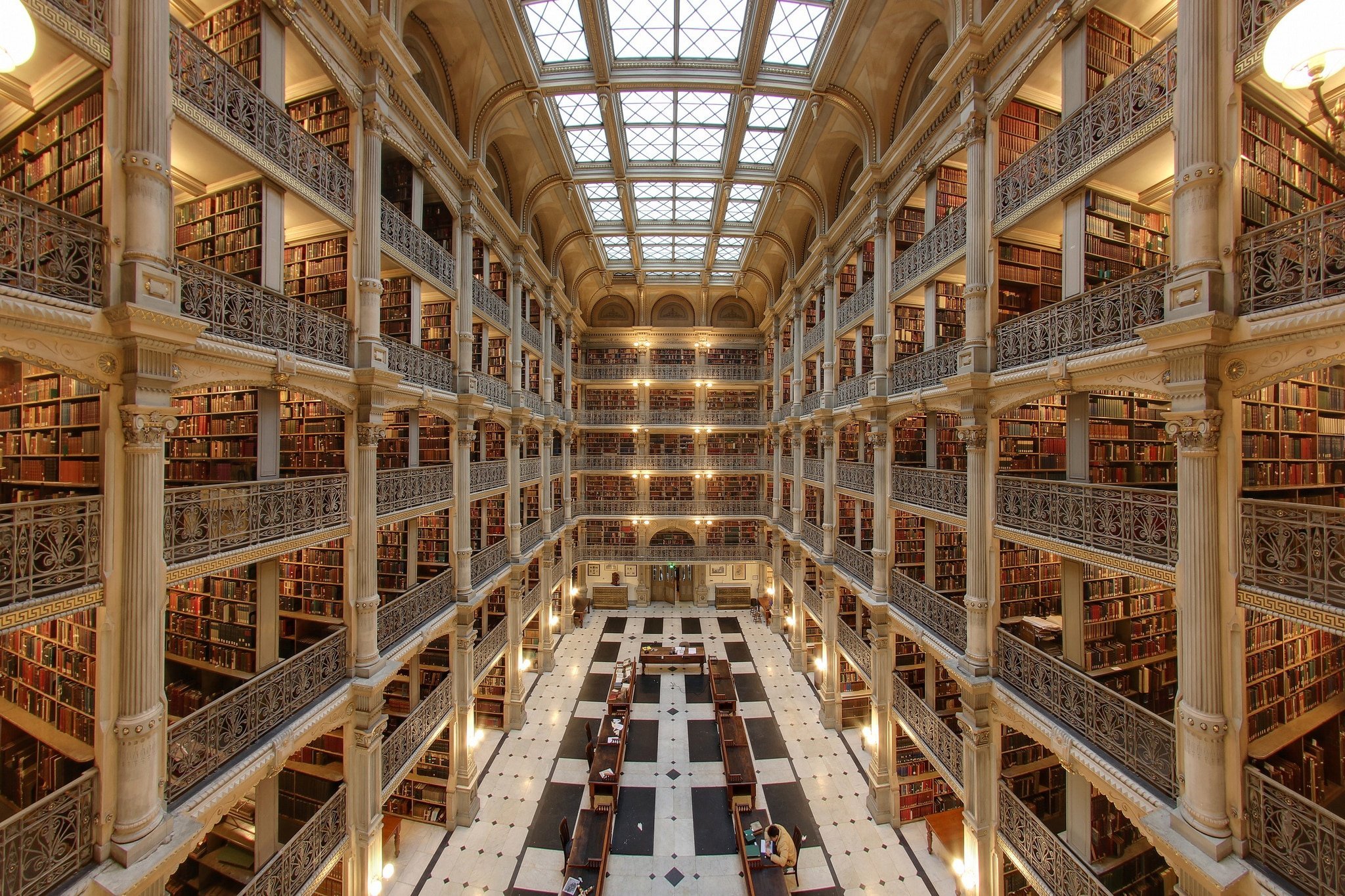 Traveling in USA: the library of George Peabody, Baltimore, Maryland