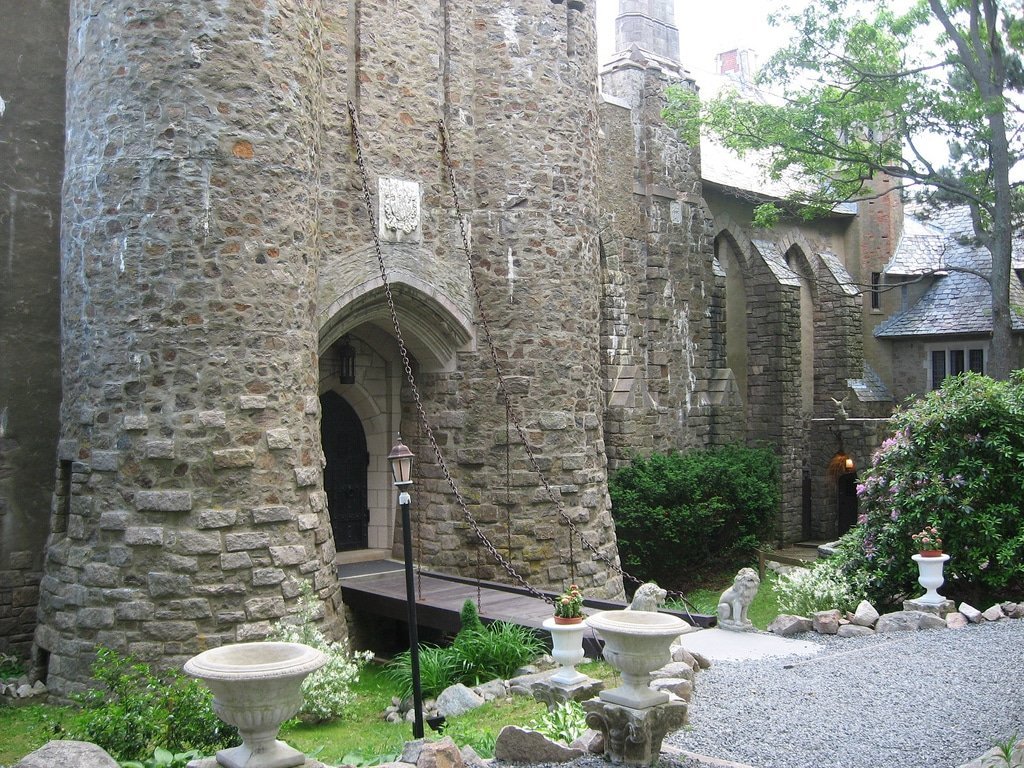 Traveling in USA: castle, Hammond Museum, Gloucester, Massachusetts
