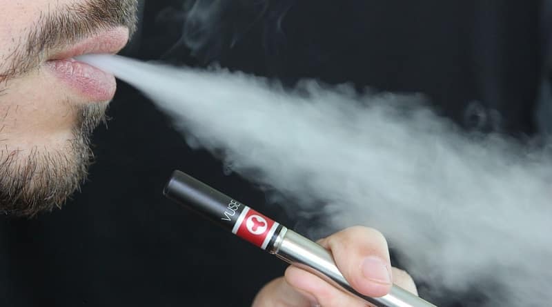 New York comes into force a ban on Smoking electronic cigarettes indoors