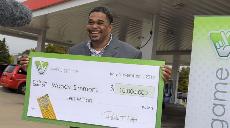 The postal worker won $10 million in instant lottery (photo)
