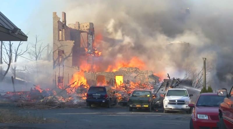 Smith-Amateur accidentally burned 20 buildings in the state of new York