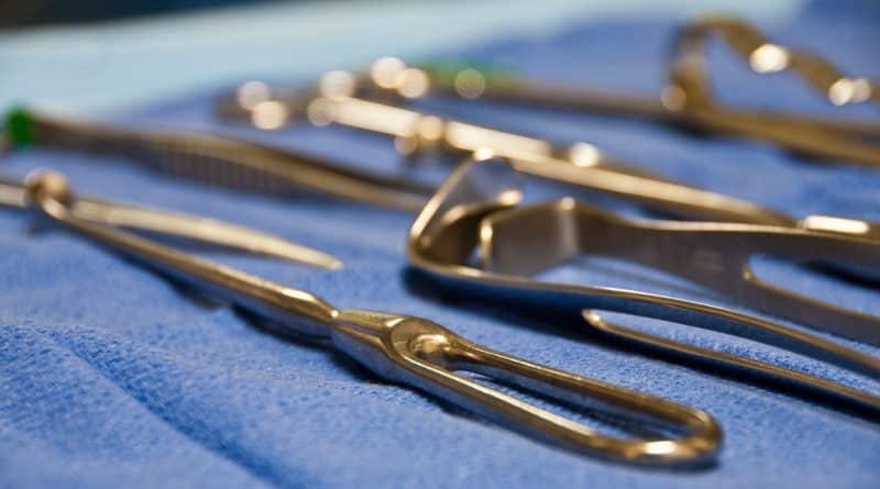 The patient sued the surgeon who was on the phone during surgery