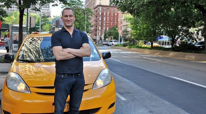 Taxi with a quiz «Cash Cab» returns to new York