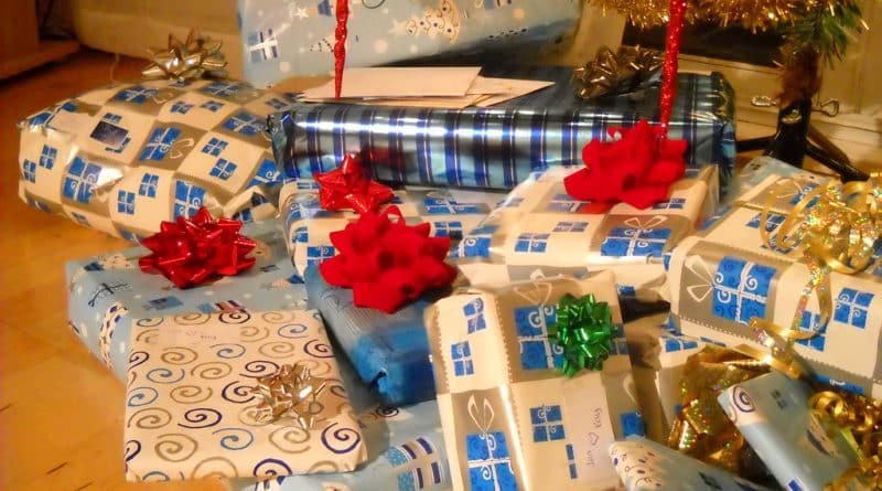 Secret Santa paid for the gifts for the children of a single mother