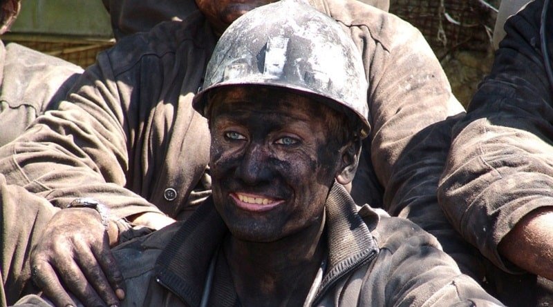 The presidential administration will reconsider rules that protect miners from «black lung disease» and cancer