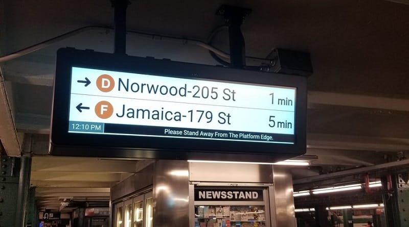 At all stations of the new York subway now has a countdown clock