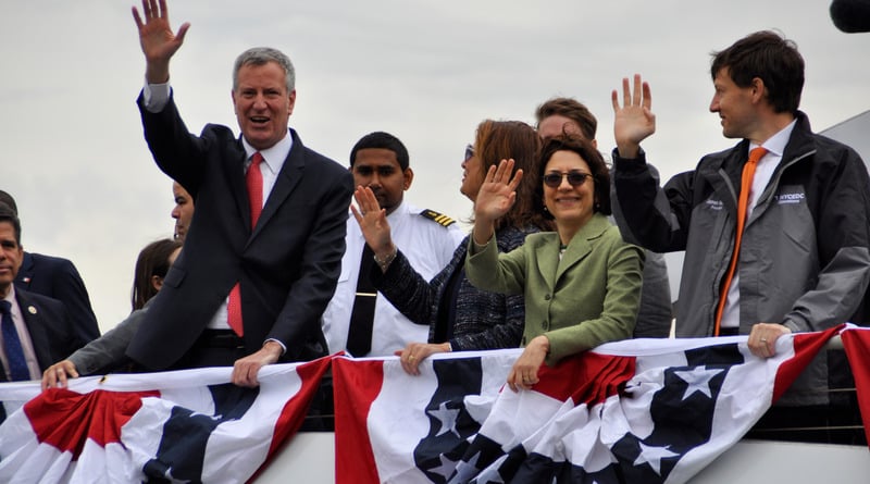 Today will be held the inauguration of new York mayor bill de Blasio