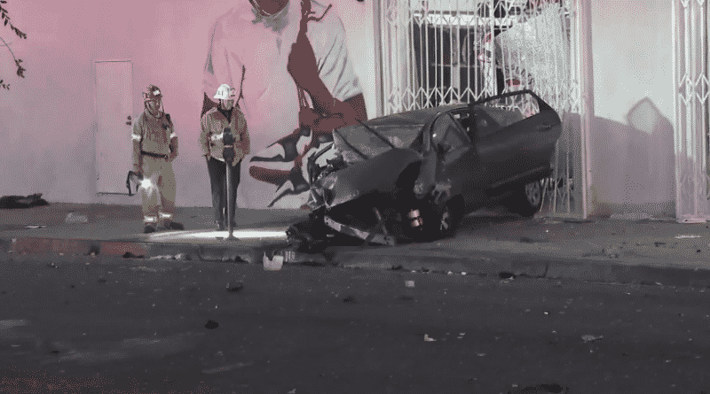In Hollywood, the SUV crashed into a taxi with Uber: 6 people injured