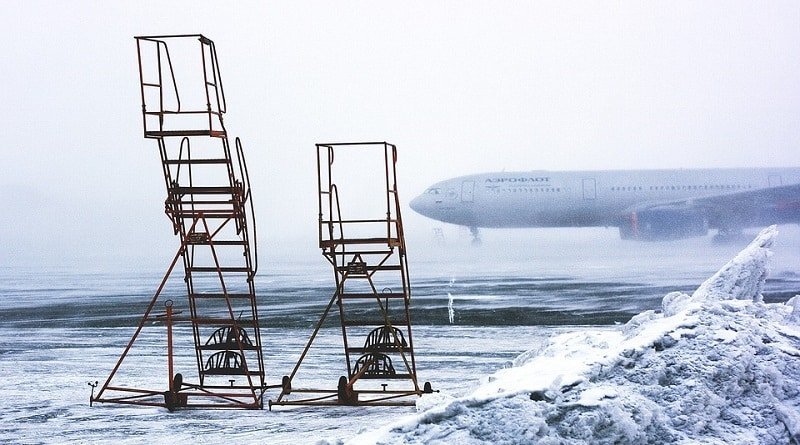 More than 1,000 flights canceled at airports in new Jersey and new York