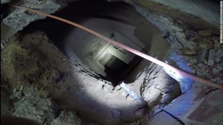 In the United States have arrested Ivan Lopez, who secret tunnel were transported from Mexico drugs