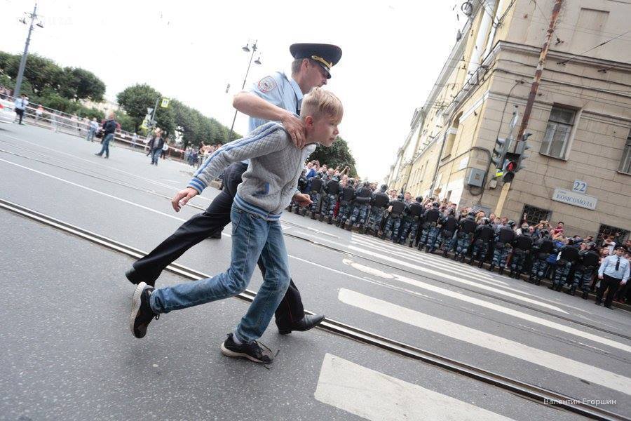 «And there is it people?»: across Russia, a wave of protests, 893 people arrested