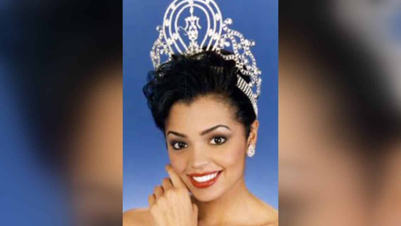 From model and television host Chelsea Smith, the winner of the contest «Miss universe 1995»