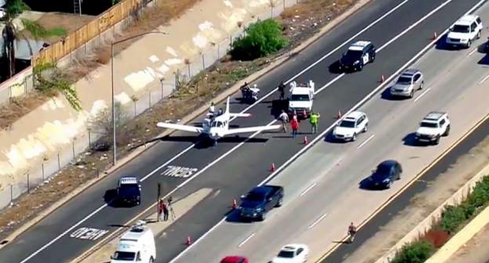 Instructor flight school saved a student, land the plane on highway (VIDEO)