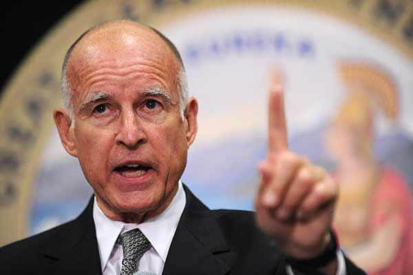 The Governor of California did not allow illegal immigrants to work in the leadership of the state