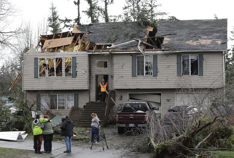 A powerful tornado attacked Washington became the strongest since 1986