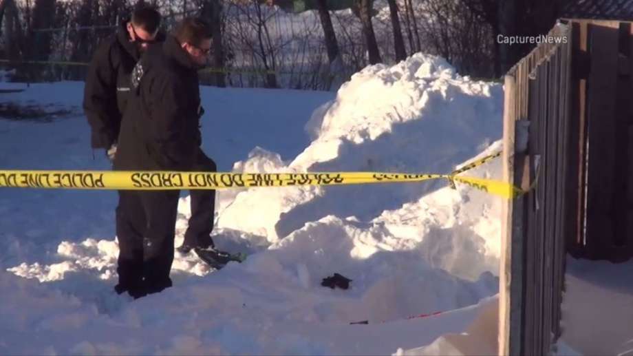 In Illinois due to the collapse of a snow Fort, killed 12-year-old girl