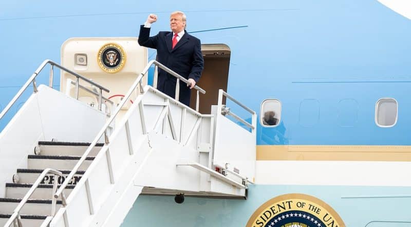 Trump flies to El Paso for a rally of supporters