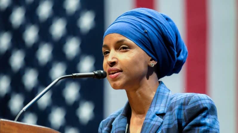Ilhan Omar: congressional immigrants will fight against increasing 10% immigration fees when making petitions