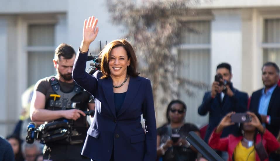 Kamala Harris will raise teachers ‘ salaries and real estate taxes if they win the election in 2020