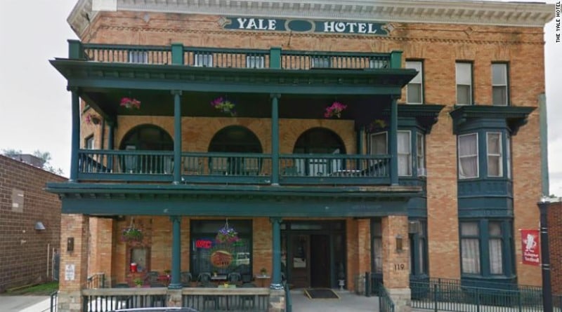This hotel in Michigan will provide free numbers to women who come here to do abortion