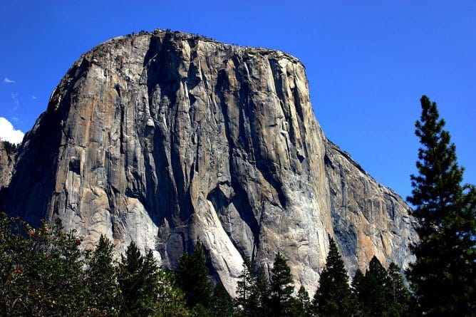 10-year-old girl became the youngest female mountaineer who conquered the deadly 3000-foot monolith in Yosemite valley