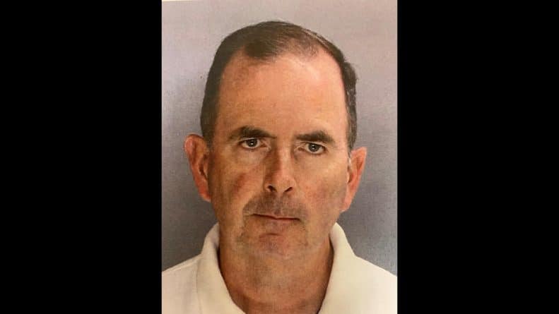 Priest stole $98 thousand donations from parishioners to pay the beach house and of meetings with men using Grindr
