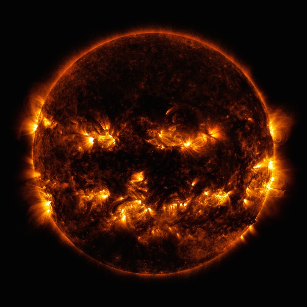 Incredible NASA photo of the Sun looks like Jack-o-lantern. Says Halloween