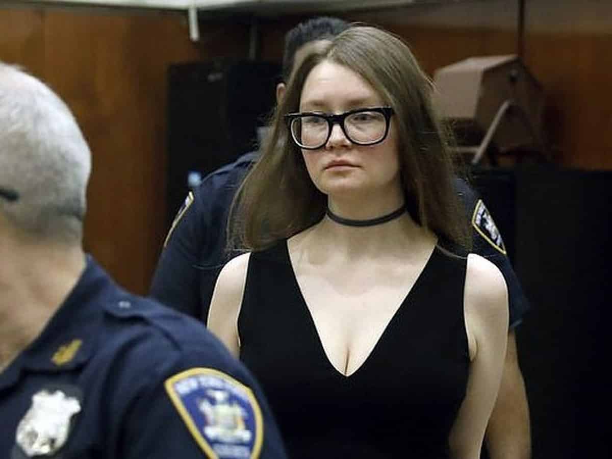 Posing as a socialite Anna Sorokina, sentenced to 12 years, got married in prison