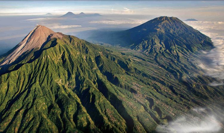 7 dangerous volcanoes, which may begin to erupt at any moment