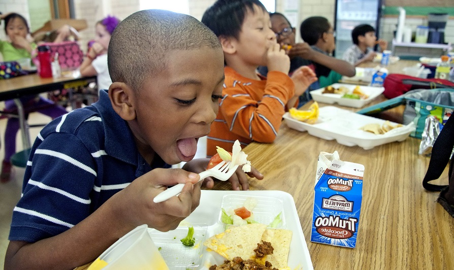 More pizza, less vegetables: administration trump changes the rules of the school lunch era of Obama