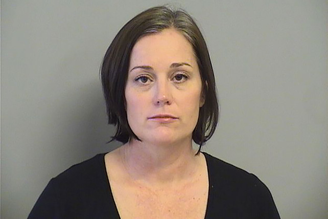 The teacher of the school was accused that she had sex with a student and former teacher