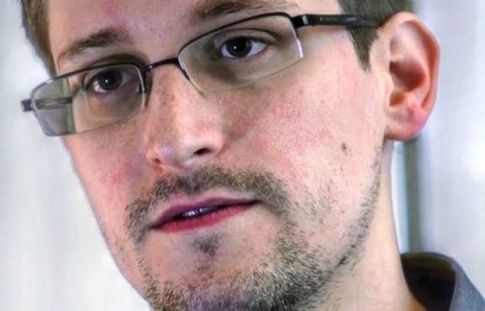 Russia granted Edward Snowden the right of permanent residence