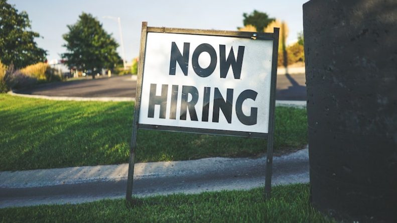 COVID-19: how the epidemic hit the US job market