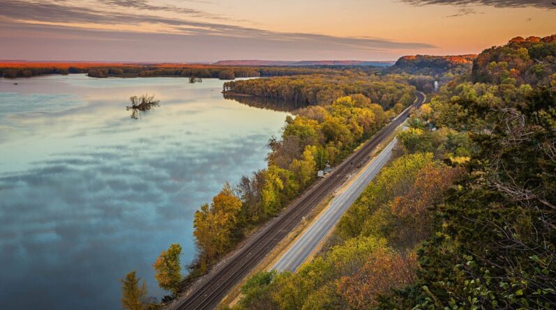 10 roads in the USA that amaze with their beauty and unusualness